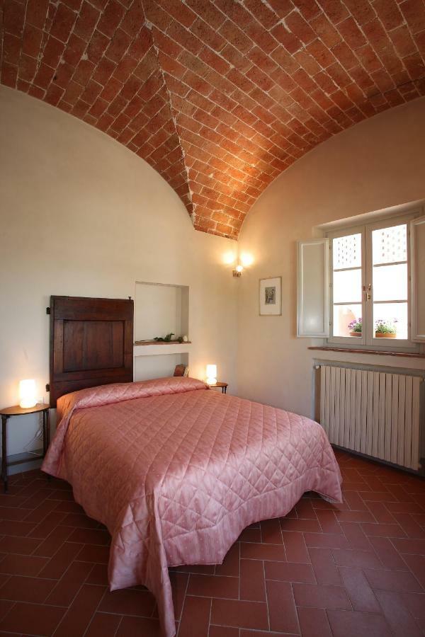 Agriturismo Podere La Casa Палая Экстерьер фото